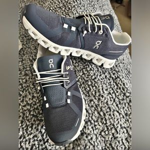 Men’s OnCloud tennis shoe